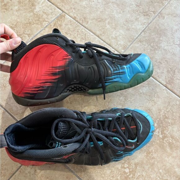 “Spider-Man” Nike Foams Size 10 - Picture 3 of 10